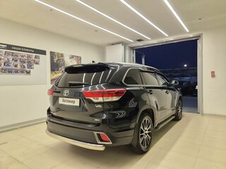 2019 Toyota Highlander III (XU50) Рестайлинг, чёрный, 3650000 рублей, вид 4