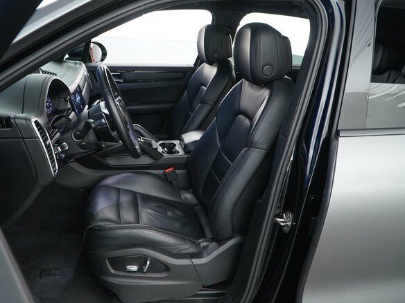 2019 Porsche Cayenne S III, серый, 5447052 рублей - вид 9
