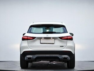 2021 Mercedes-Benz GLA 180 II (H247), белый, 2297000 рублей, вид 4