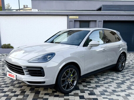 2021 Porsche Cayenne E-Hybrid Coupé III, серый, 8250000 рублей, вид 1