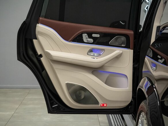 2023 Mercedes-Benz Maybach GLS 600 I Рестайлинг, чёрный, 20594000 рублей - вид 35