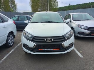2026 Lada (ВАЗ) Granta I Рестайлинг, белый, 1131000 рублей, вид 2