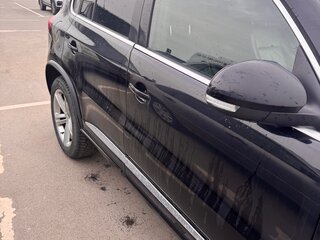 2014 Volkswagen Tiguan I Рестайлинг, чёрный, 1600000 рублей, вид 4
