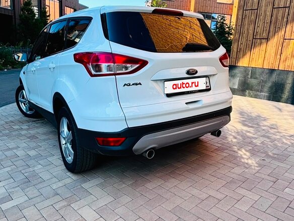 2016 Ford Kuga II, белый, 1100000 рублей - вид 3