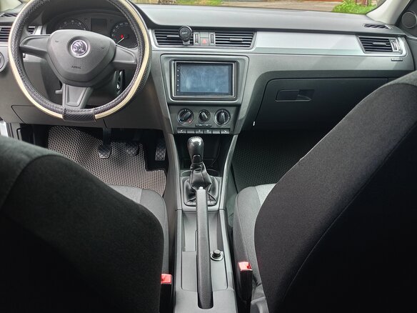 2014 Skoda Rapid I, серебристый, 800000 рублей - вид 6