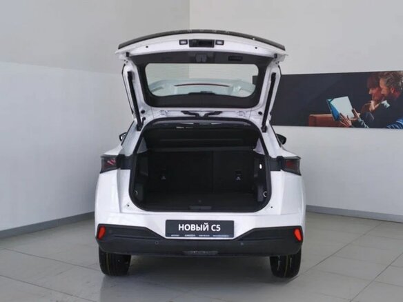 2026 Omoda C5 I Рестайлинг, белый, 2399000 рублей - вид 7