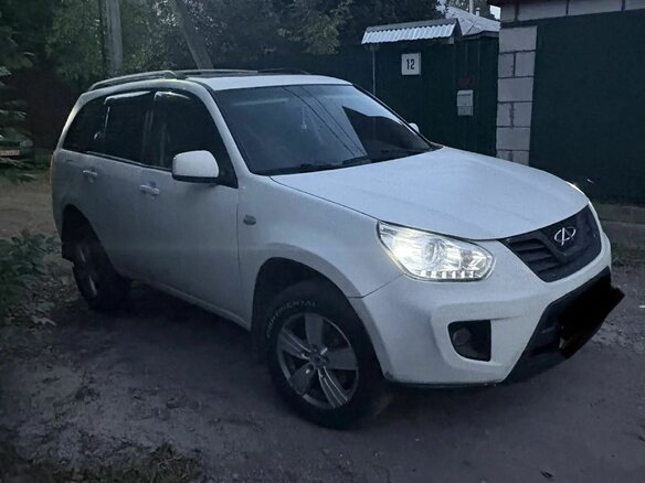 2013 Chery Tiggo (T11) I Рестайлинг (FL), белый, 420000 рублей - вид 3