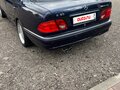 1997 Mercedes-Benz E-Класс 420 II (W210, S210), синий, 4100000 рублей - вид 3