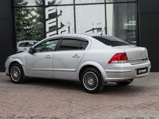 2011 Opel Astra H Рестайлинг, серебристый, 599000 рублей, вид 2