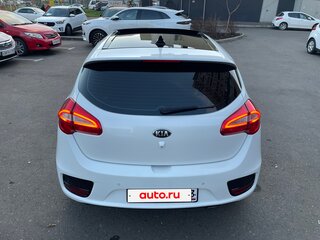 2017 Kia Ceed II Рестайлинг, белый, 1630000 рублей, вид 5