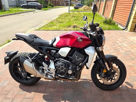 2018 Honda CB 1000R, пурпурный, 875000 рублей, вид 4