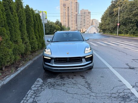 2023 Porsche Macan I Рестайлинг 2, серебристый, 8200000 рублей, вид 3