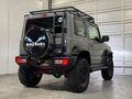 2023 Suzuki Jimny Sierra IV, серебристый, 1576911 рублей - вид 2