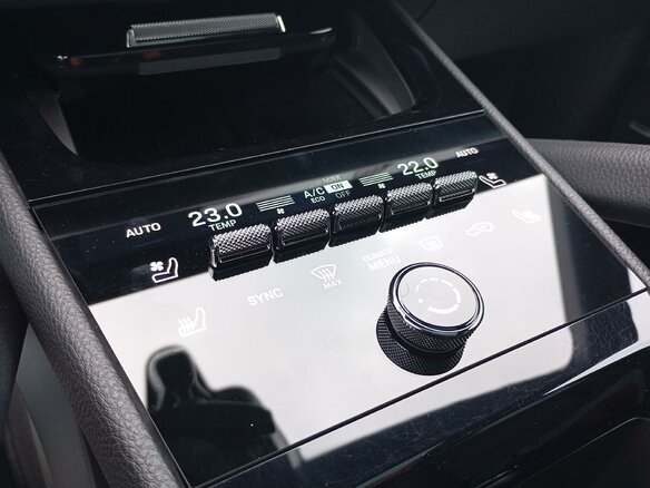 2023 Porsche Cayenne III Рестайлинг, чёрный, 13700000 рублей - вид 24