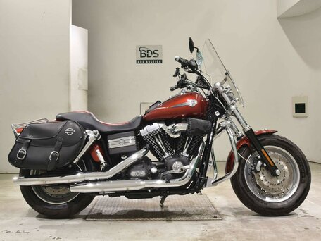 2009 Harley-Davidson Fat Bob, красный, 715000 рублей, вид 2