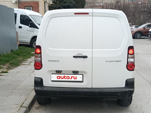 2013 Peugeot Partner II Рестайлинг, белый, 465000 рублей - вид 5