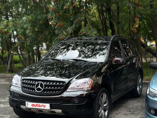 2005 Mercedes-Benz M-Класс 350 II (W164), чёрный, 1199000 рублей, вид 3