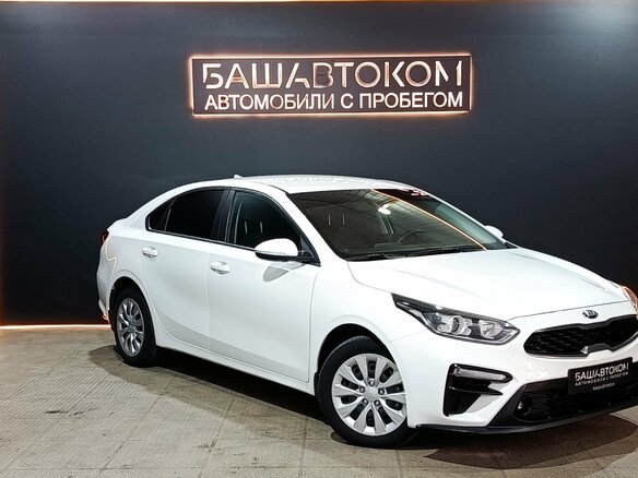 2018 Kia Cerato IV, белый, 1634000 рублей - вид 2