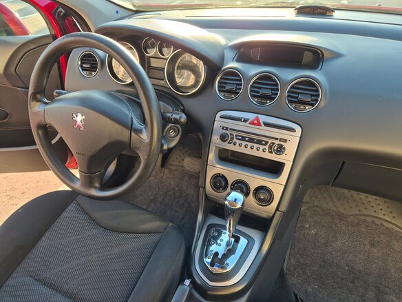 2010 Peugeot 308 I, красный, 550000 рублей - вид 5