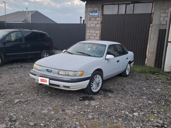 1992 Ford Taurus II, белый, 140000 рублей - вид 1