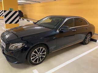 2017 Mercedes-Benz E-Класс 350 e V (W213, S213, C238), зелёный, 4000000 рублей, вид 4