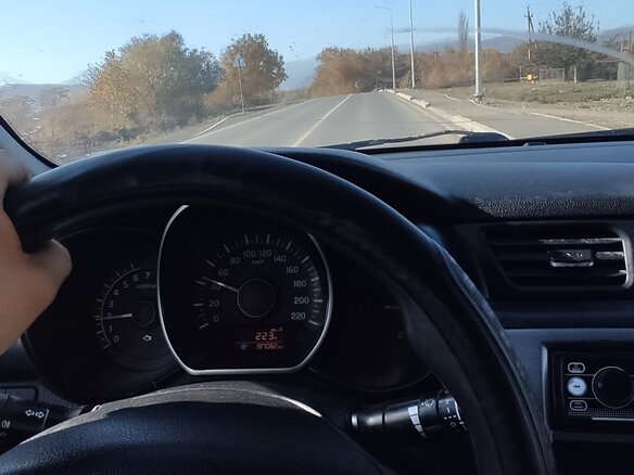 2016 Kia Rio III Рестайлинг, белый, 450000 рублей - вид 3