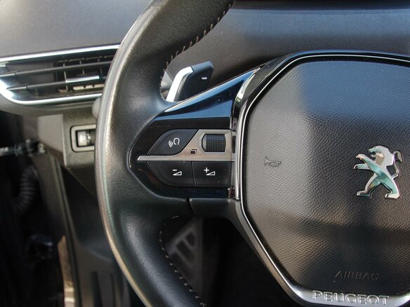 2022 Peugeot 3008 II Рестайлинг, серый, 2149000 рублей - вид 13