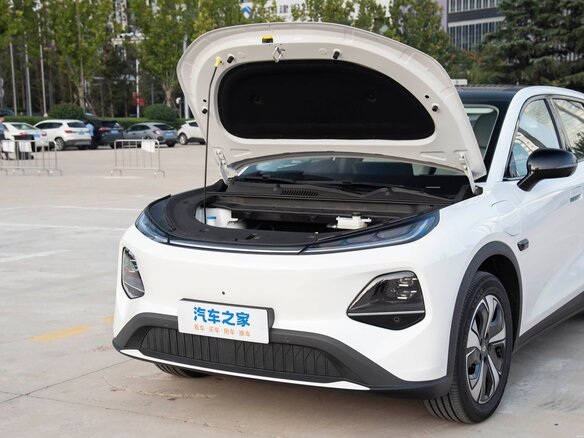 2026 Changan Qiyuan Q05 40.3 kWh II, белый, 2050000 рублей - вид 8