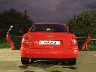 1999 Audi A4 I (B5), красный, 310000 рублей, вид 4