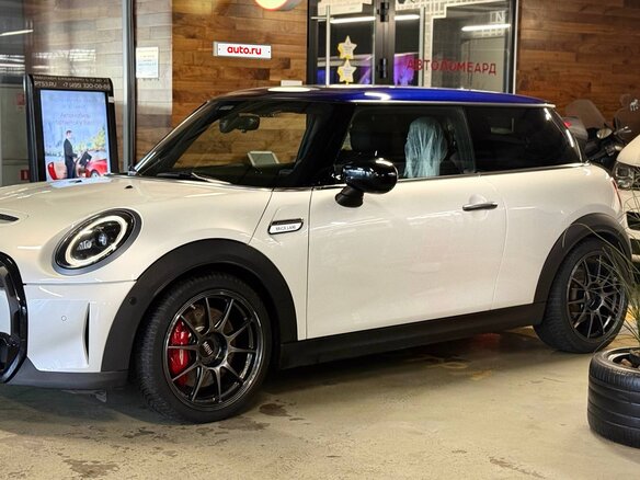 2022 Mini Hatch Cooper S III (F55/F56) Рестайлинг 2, серый