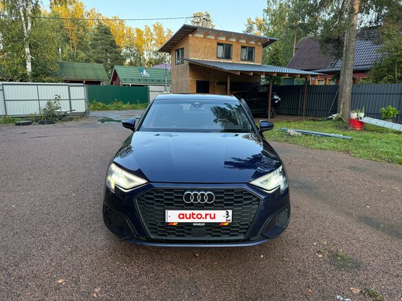 2021 Audi A3 35 TFSI IV (8Y), синий, 1600000 рублей - вид 2