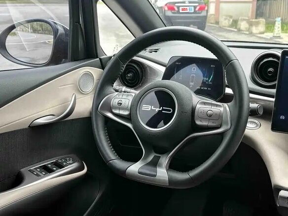 2023 BYD Dolphin 44.9 kWh I, серый, 1608008 рублей - вид 14