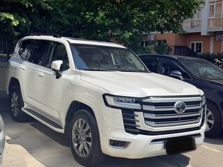2021 Toyota Land Cruiser 300 Series, белый, 11500000 рублей, вид 3