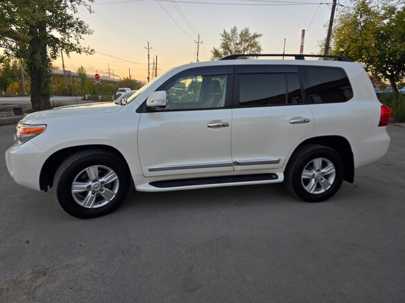 2015 Toyota Land Cruiser 200 Series Рестайлинг 1, белый - вид 17