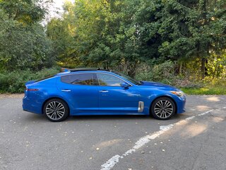 2018 Kia Stinger I, синий, 2000000 рублей, вид 4