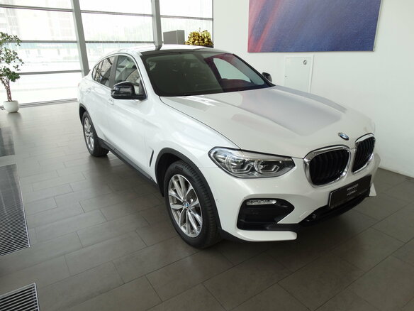 2019 BMW X4 30i II (G02), белый, 3849000 рублей