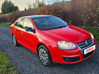 2007 Volkswagen Jetta V, красный, 890000 рублей, вид 1
