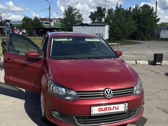 2010 Volkswagen Polo V, красный, 477777 рублей