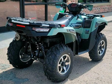 2024 Kawasaki KVF 750 Brute Force, зелёный, 1088800 рублей, вид 4