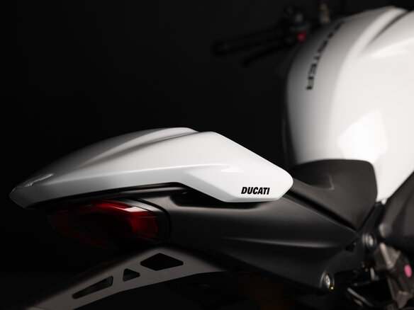 2026 Ducati Monster 937, белый, 1880000 рублей - вид 9