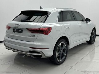 2022 Audi Q3 35 TFSI II (F3), белый, 2530000 рублей, вид 4