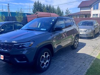 2022 Jeep Compass II Рестайлинг, серый, 2400000 рублей, вид 1