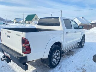2013 Toyota Hilux VII Рестайлинг, белый, 1700000 рублей, вид 4
