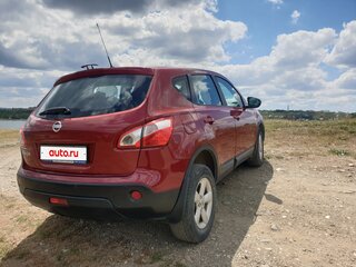 2010 Nissan Qashqai I Рестайлинг, красный, 795000 рублей, вид 3
