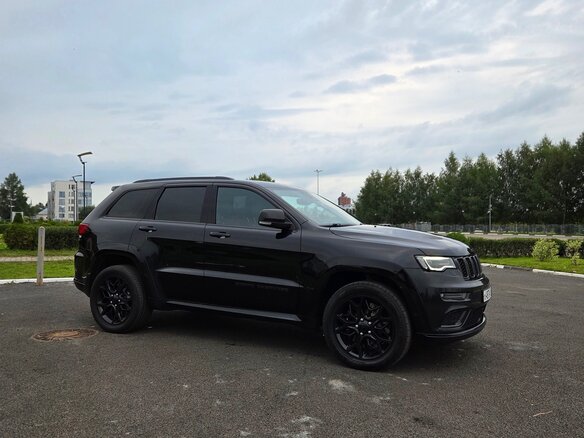 2021 Jeep Grand Cherokee IV (WK2) Рестайлинг, чёрный, 6500000 рублей - вид 16