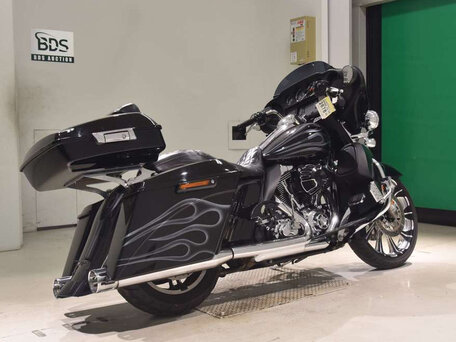2014 Harley-Davidson Street Glide, чёрный, 920000 рублей, вид 5