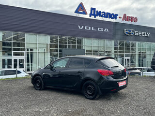 2011 Opel Astra J, чёрный, 626000 рублей, вид 3