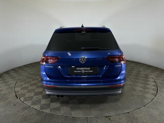 2018 Volkswagen Tiguan II, синий, 1790000 рублей, вид 3