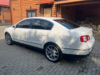 2010 Volkswagen Passat B6, белый, 790000 рублей, вид 4