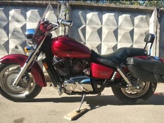 2003 Honda VT 1100, красный, 585000 рублей, вид 1